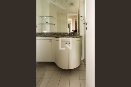 Apartamento à venda com 84m², 3 quartos e 1 vagaBanheiro Social