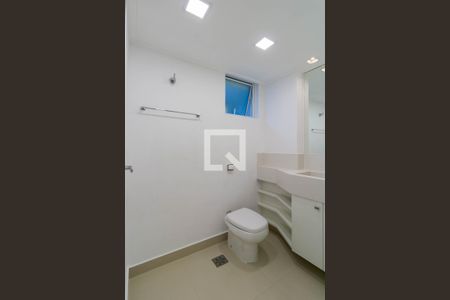 Banheiro de apartamento para alugar com 2 quartos, 95m² em Real Parque, São Paulo