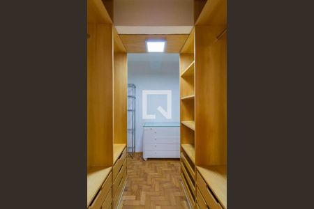 Apartamento à venda com 95m², 2 quartos e 1 vaga Apartamento à venda com 95m², 2 quartos e 1 vagaSuíte