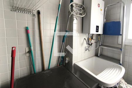 Apartamento à venda com 90m², 3 quartos e 2 vagas Apartamento à venda com 90m², 3 quartos e 2 vagasÁrea de Serviço