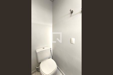 Apartamento à venda com 90m², 3 quartos e 2 vagas Apartamento à venda com 90m², 3 quartos e 2 vagasBanheiro da Suíte