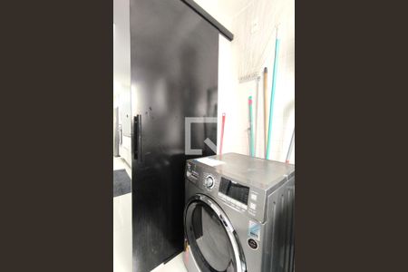 Apartamento à venda com 90m², 3 quartos e 2 vagas Apartamento à venda com 90m², 3 quartos e 2 vagasÁrea de Serviço