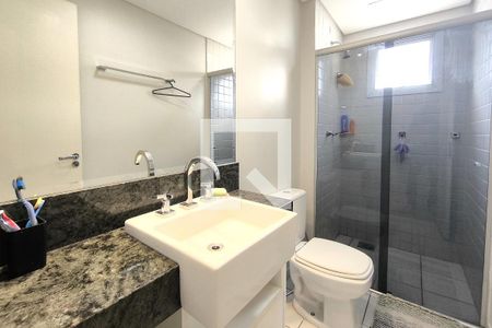 Apartamento à venda com 90m², 3 quartos e 2 vagas Apartamento à venda com 90m², 3 quartos e 2 vagasBanheiro 2