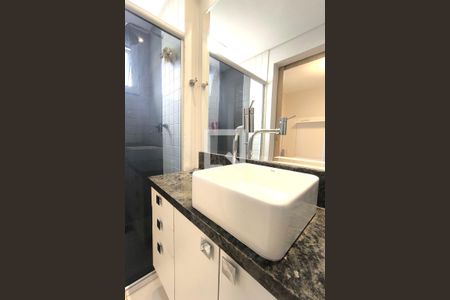 Apartamento à venda com 90m², 3 quartos e 2 vagas Apartamento à venda com 90m², 3 quartos e 2 vagasBanheiro da Suíte