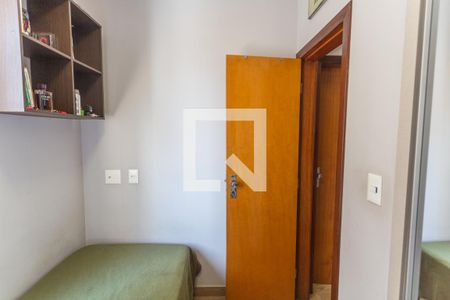 Quarto 1 de apartamento para alugar com 2 quartos, 71m² em Vila Paris, Belo Horizonte