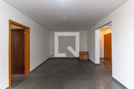 Apartamento para alugar com 105m², 3 quartos e 1 vaga Apartamento para alugar com 105m², 3 quartos e 1 vagaSala