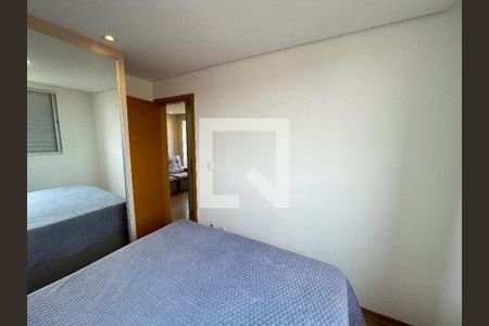quarto 1 de apartamento para alugar com 2 quartos, 60m² em Teixeira Dias (barreiro), Belo Horizonte