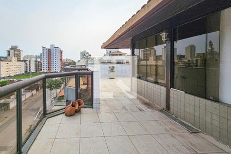 Apartamento para alugar com 270m², 3 quartos e 2 vagas Apartamento para alugar com 270m², 3 quartos e 2 vagasvaranda