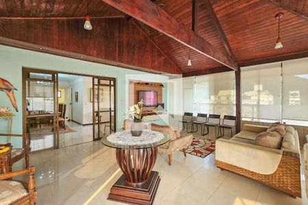 Apartamento para alugar com 270m², 3 quartos e 2 vagas Apartamento para alugar com 270m², 3 quartos e 2 vagasSala