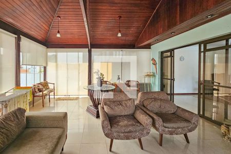 Apartamento para alugar com 270m², 3 quartos e 2 vagas Apartamento para alugar com 270m², 3 quartos e 2 vagasSala