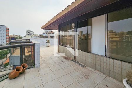 Apartamento para alugar com 270m², 3 quartos e 2 vagas Apartamento para alugar com 270m², 3 quartos e 2 vagasvaranda