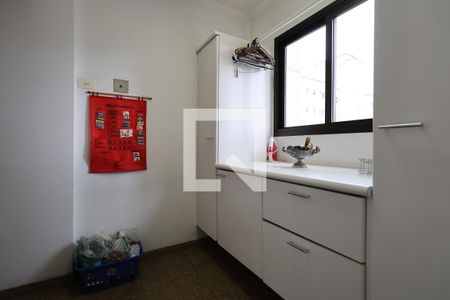 Apartamento para alugar com 235m², 3 quartos e 3 vagasQuarto de serviço