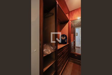 Apartamento para alugar com 235m², 3 quartos e 3 vagasCloset da Suíte 1