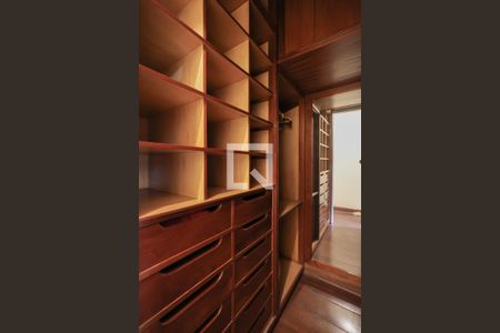 Apartamento para alugar com 235m², 3 quartos e 3 vagasCloset da Suíte 2