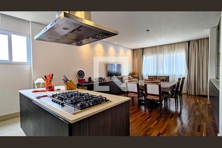 Apartamento à venda com 475m², 4 quartos e 4 vagas Apartamento à venda com 475m², 4 quartos e 4 vagasFoto 23