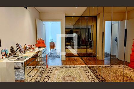 Apartamento à venda com 475m², 4 quartos e 4 vagas Apartamento à venda com 475m², 4 quartos e 4 vagasFoto 37