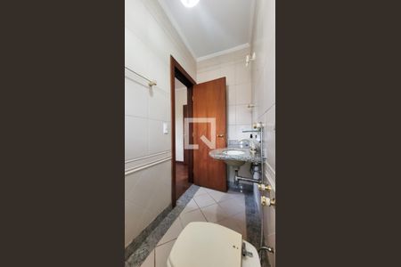 Casa de condomínio à venda com 400m², 5 quartos e 4 vagas Casa de condomínio à venda com 400m², 5 quartos e 4 vagasBanheiro da Suíte 3