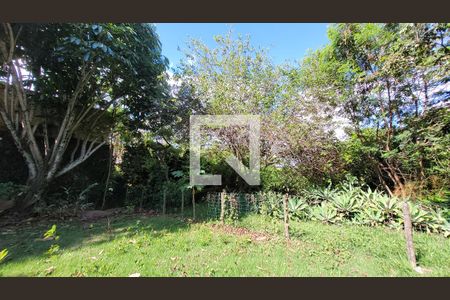 Casa de condomínio à venda com 400m², 5 quartos e 4 vagas Casa de condomínio à venda com 400m², 5 quartos e 4 vagasQuintal