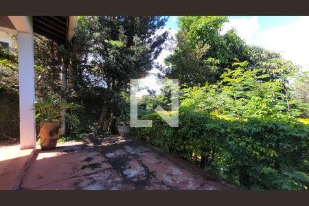 Casa de condomínio à venda com 400m², 5 quartos e 4 vagas Casa de condomínio à venda com 400m², 5 quartos e 4 vagasQuintal