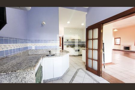 Casa de condomínio à venda com 400m², 5 quartos e 4 vagas Casa de condomínio à venda com 400m², 5 quartos e 4 vagasCozinha