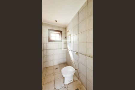 Casa de condomínio à venda com 400m², 5 quartos e 4 vagas Casa de condomínio à venda com 400m², 5 quartos e 4 vagasBanheiro da Suíte 2