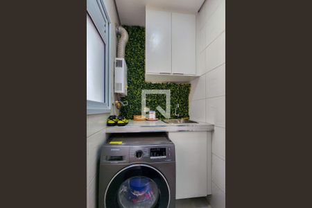 Apartamento à venda com 64m², 2 quartos e 1 vagaÁrea de Serviço 