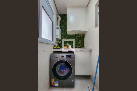 Apartamento à venda com 64m², 2 quartos e 1 vagaÁrea de Serviço 