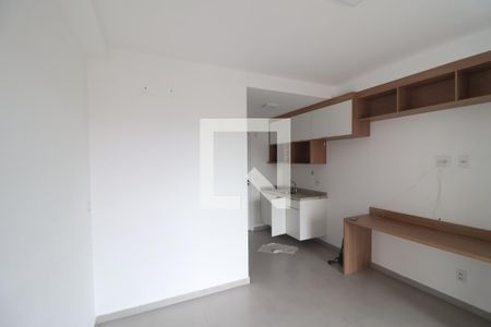 Sala/Quarto de kitnet/studio para alugar com 0 quarto, 23m² em Vila Esperança, São Paulo