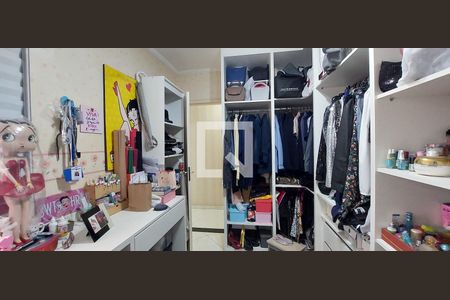 Apartamento à venda com 178m², 3 quartos e 2 vagasQuarto 2 Closet