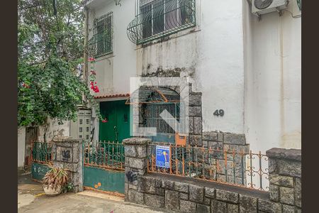 Apartamento para alugar com 90m², 2 quartos e sem vagaFachada