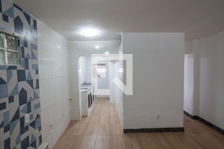 Apartamento para alugar com 90m², 2 quartos e sem vagaCozinha