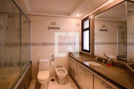 Apartamento à venda com 560m², 4 quartos e 5 vagasBanheiro do quarto 3 