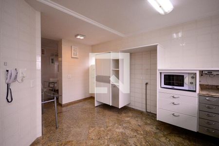 Apartamento à venda com 560m², 4 quartos e 5 vagasCozinha 