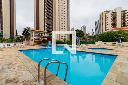Apartamento à venda com 560m², 4 quartos e 5 vagasÁrea comum - Piscina