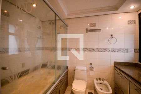 Apartamento à venda com 560m², 4 quartos e 5 vagasBanheiro do quarto 3 