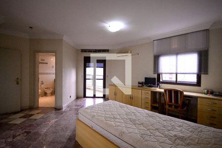 Apartamento à venda com 560m², 4 quartos e 5 vagasQuarto 3 - Suite 