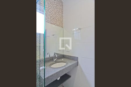 Apartamento para alugar com 60m², 2 quartos e sem vagaBanheiro