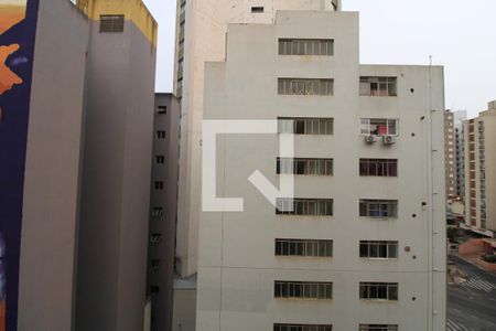 Sala vista de apartamento à venda com 1 quarto, 38m² em Centro, Campinas