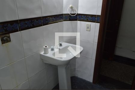 Casa de condomínio para alugar com 900m², 6 quartos e 4 vagasBanheiro da Suíte 1