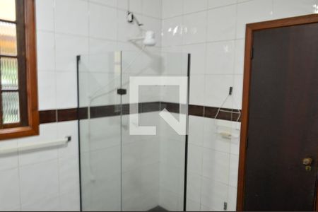 Casa de condomínio para alugar com 900m², 6 quartos e 4 vagasBanheiro da Suíte 3