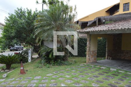 Casa de condomínio para alugar com 900m², 6 quartos e 4 vagasJardim