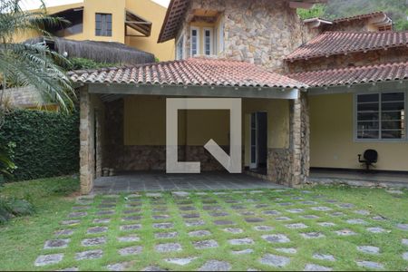 Casa de condomínio para alugar com 900m², 6 quartos e 4 vagasGaragem