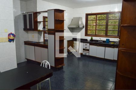 Casa de condomínio para alugar com 900m², 6 quartos e 4 vagasCozinha