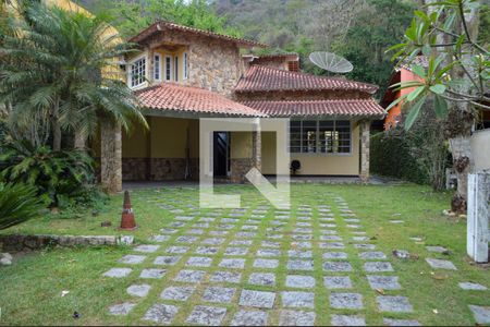 Casa de condomínio para alugar com 900m², 6 quartos e 4 vagasFachada