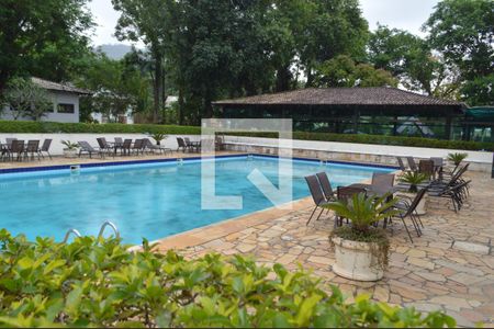 Casa de condomínio para alugar com 900m², 6 quartos e 4 vagasÁrea comum - Piscina