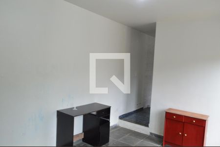 Casa de condomínio para alugar com 900m², 6 quartos e 4 vagasEdícula