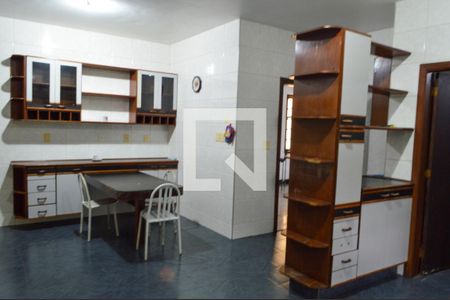 Casa de condomínio para alugar com 900m², 6 quartos e 4 vagasCozinha 