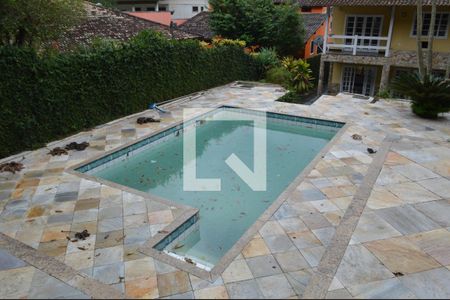 Casa de condomínio para alugar com 900m², 6 quartos e 4 vagasPiscina