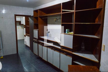 Casa de condomínio para alugar com 900m², 6 quartos e 4 vagasÁrea de Serviço