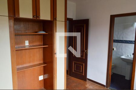 Casa de condomínio para alugar com 900m², 6 quartos e 4 vagasSuíte 2